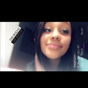 Meet your Posher, Nadia